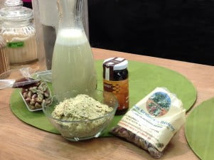 Pistachio milk with dates