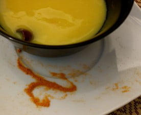 Leche de Quinoa con Cúrcuma y Canela